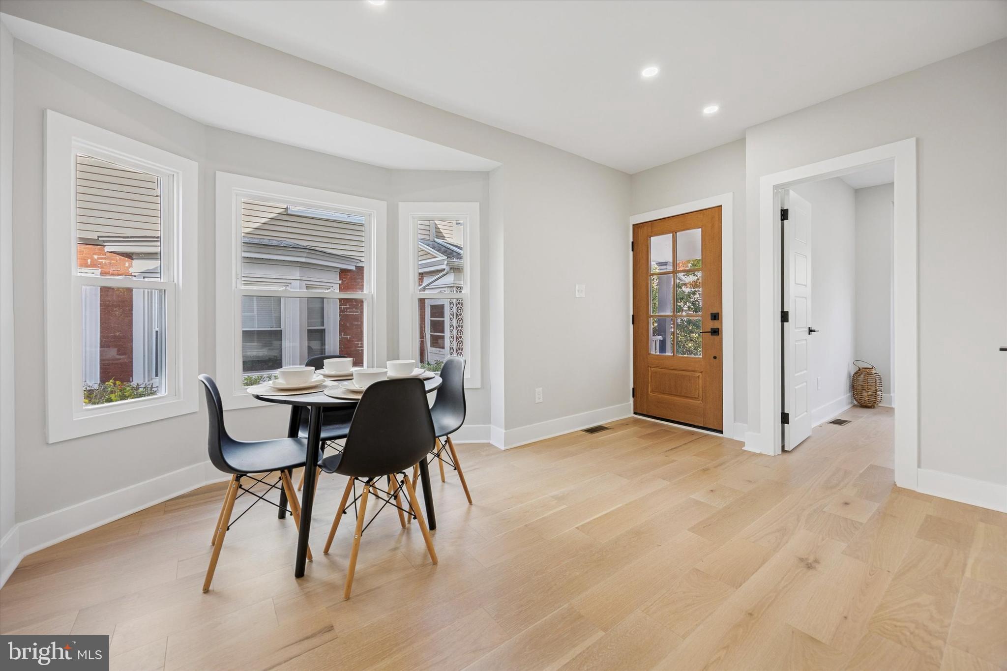 CAMELOT - Residential Lease