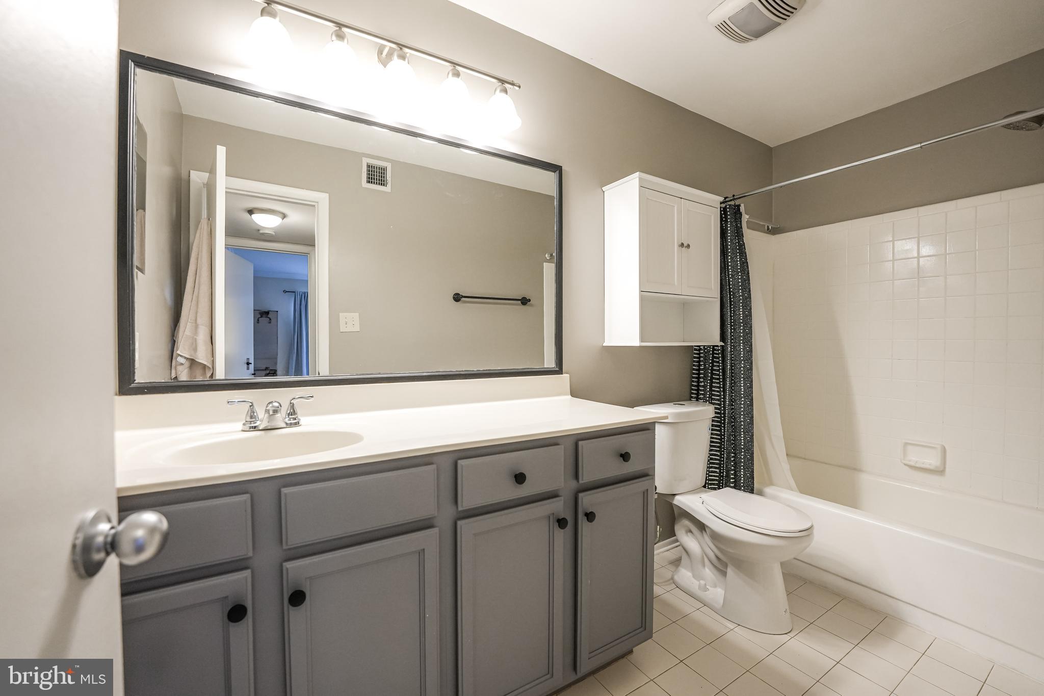 RESTON - Residential Lease