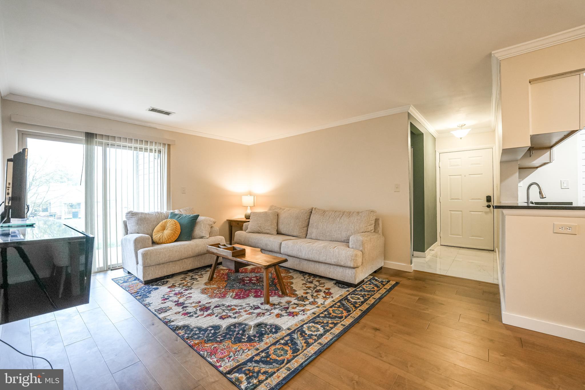 RESTON - Residential Lease