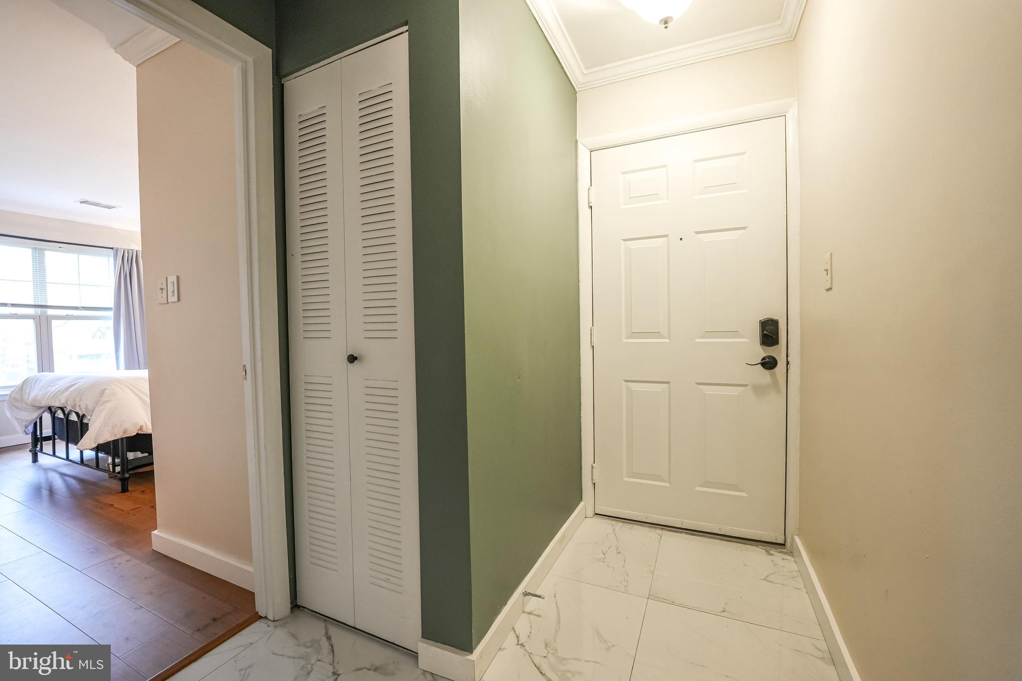 RESTON - Residential Lease