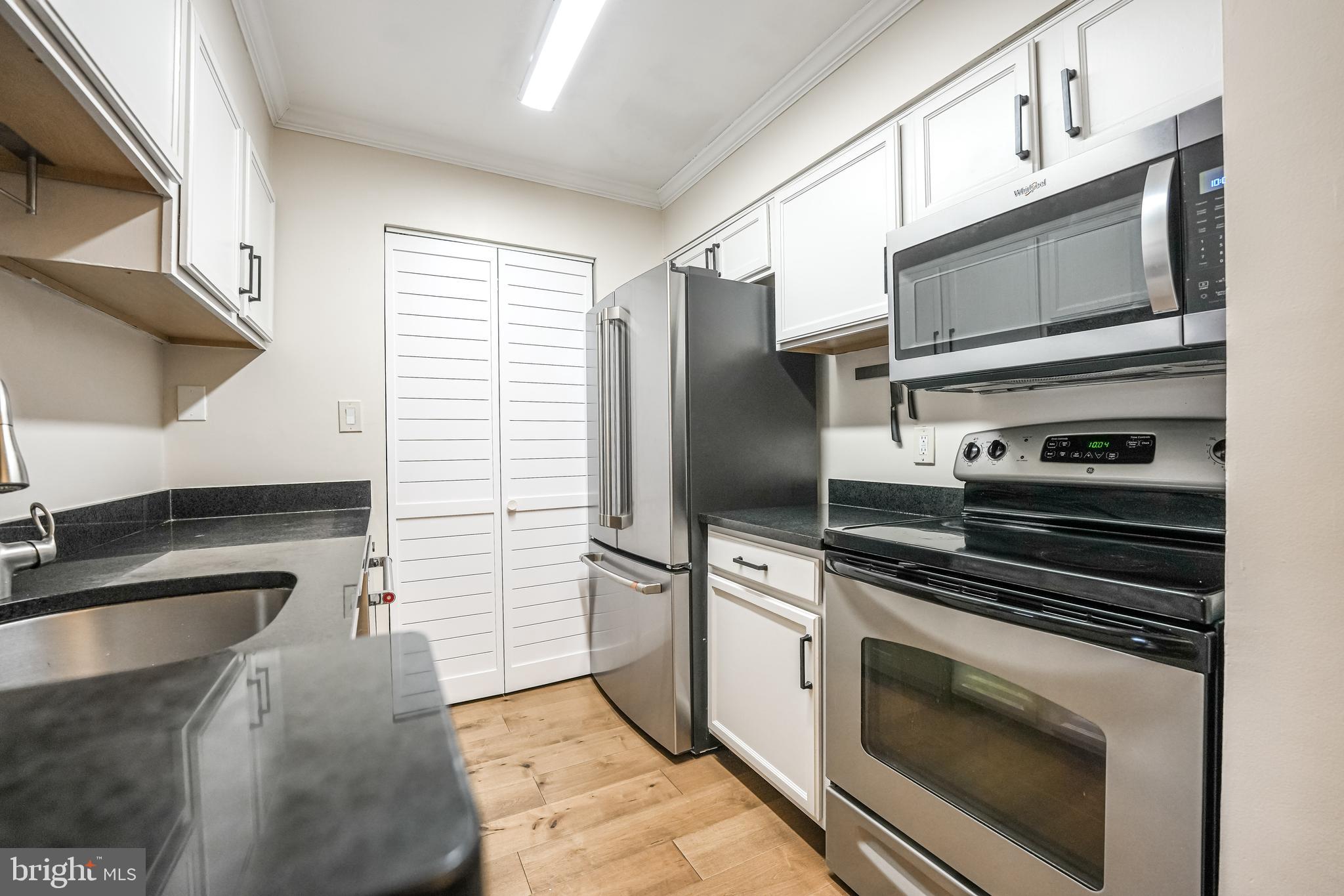 RESTON - Residential Lease