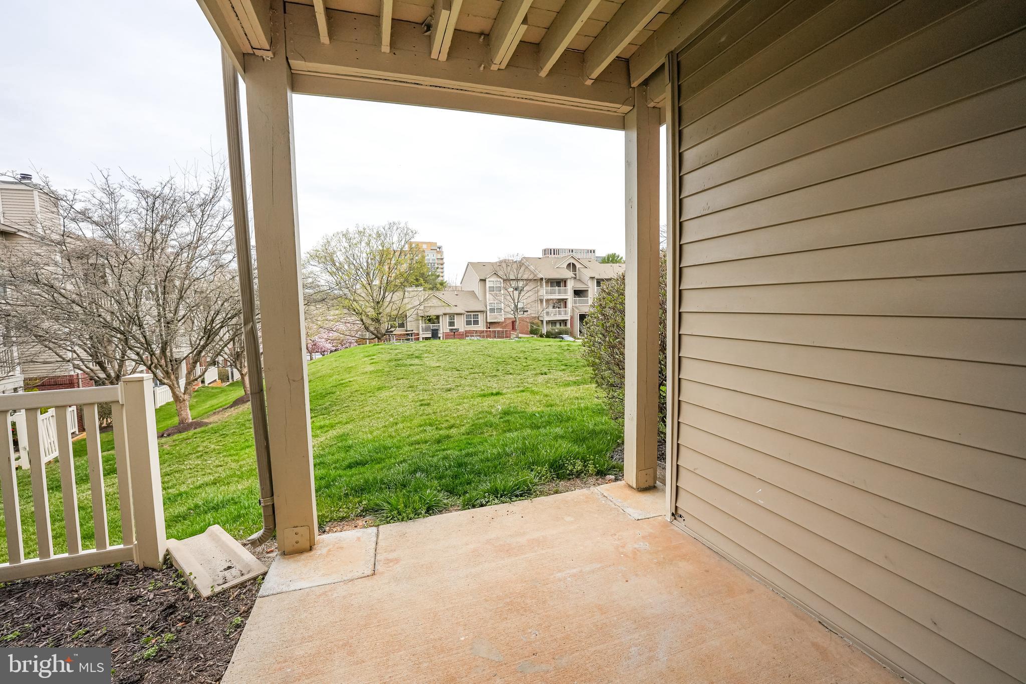 RESTON - Residential Lease