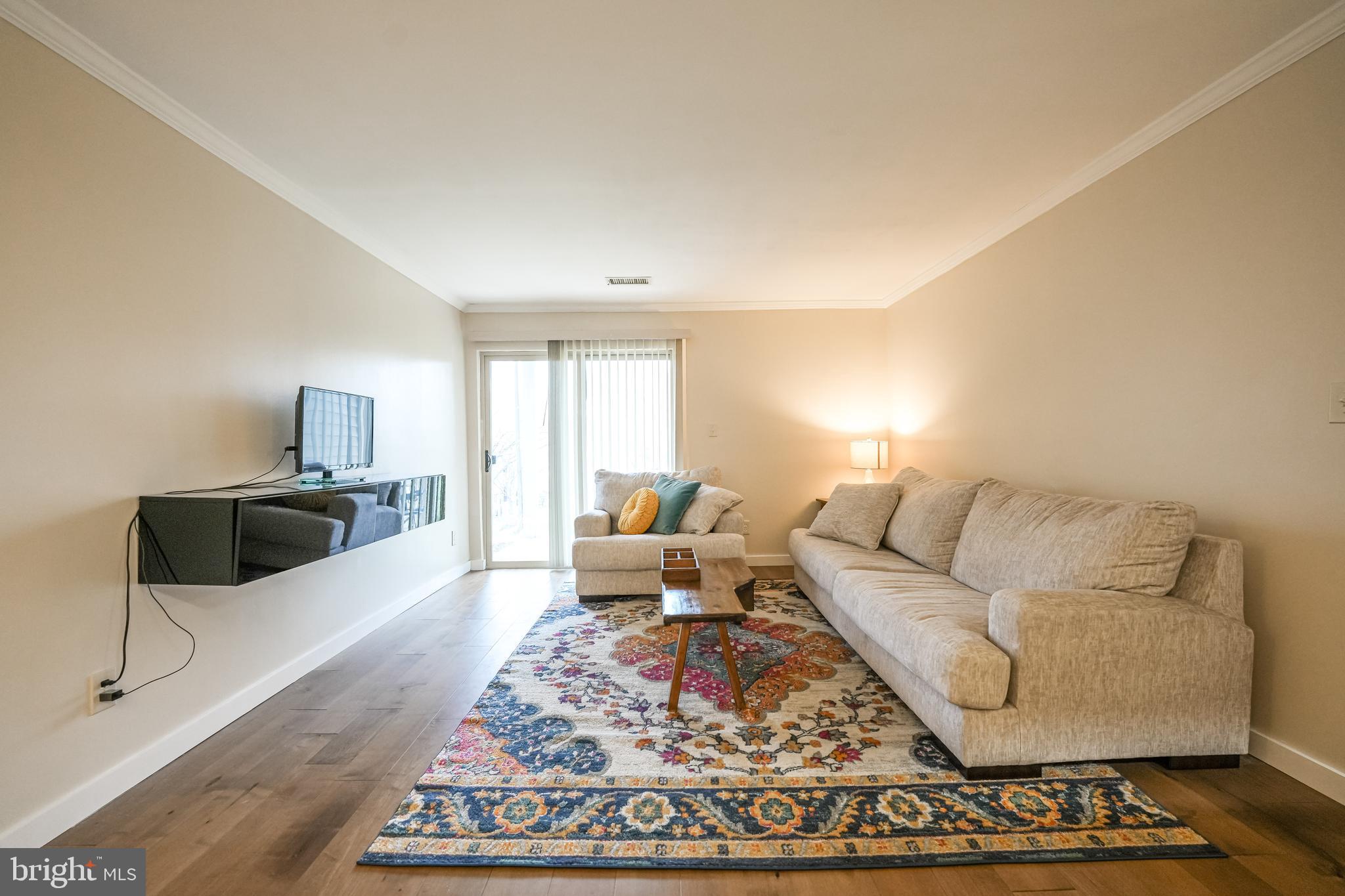 RESTON - Residential Lease