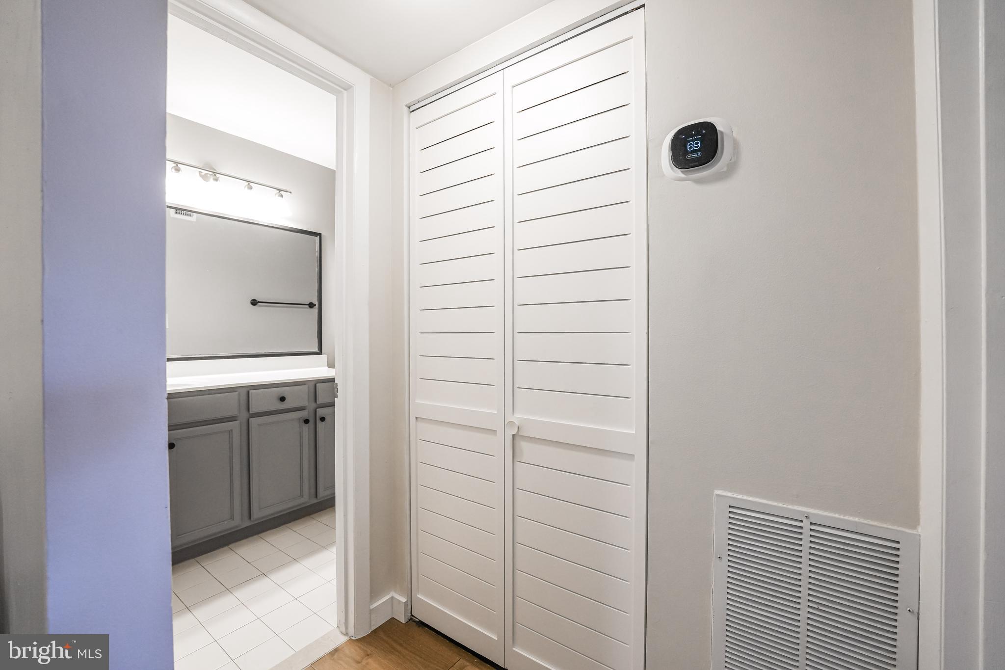 RESTON - Residential Lease