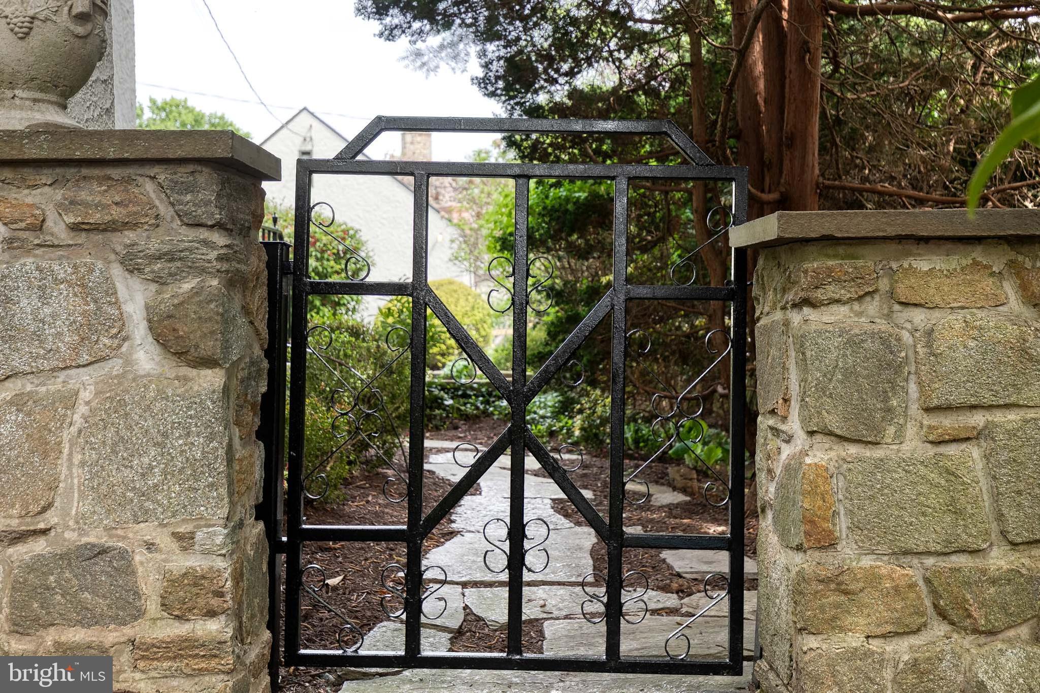 HOMELAND HISTORIC DISTRICT - Residential