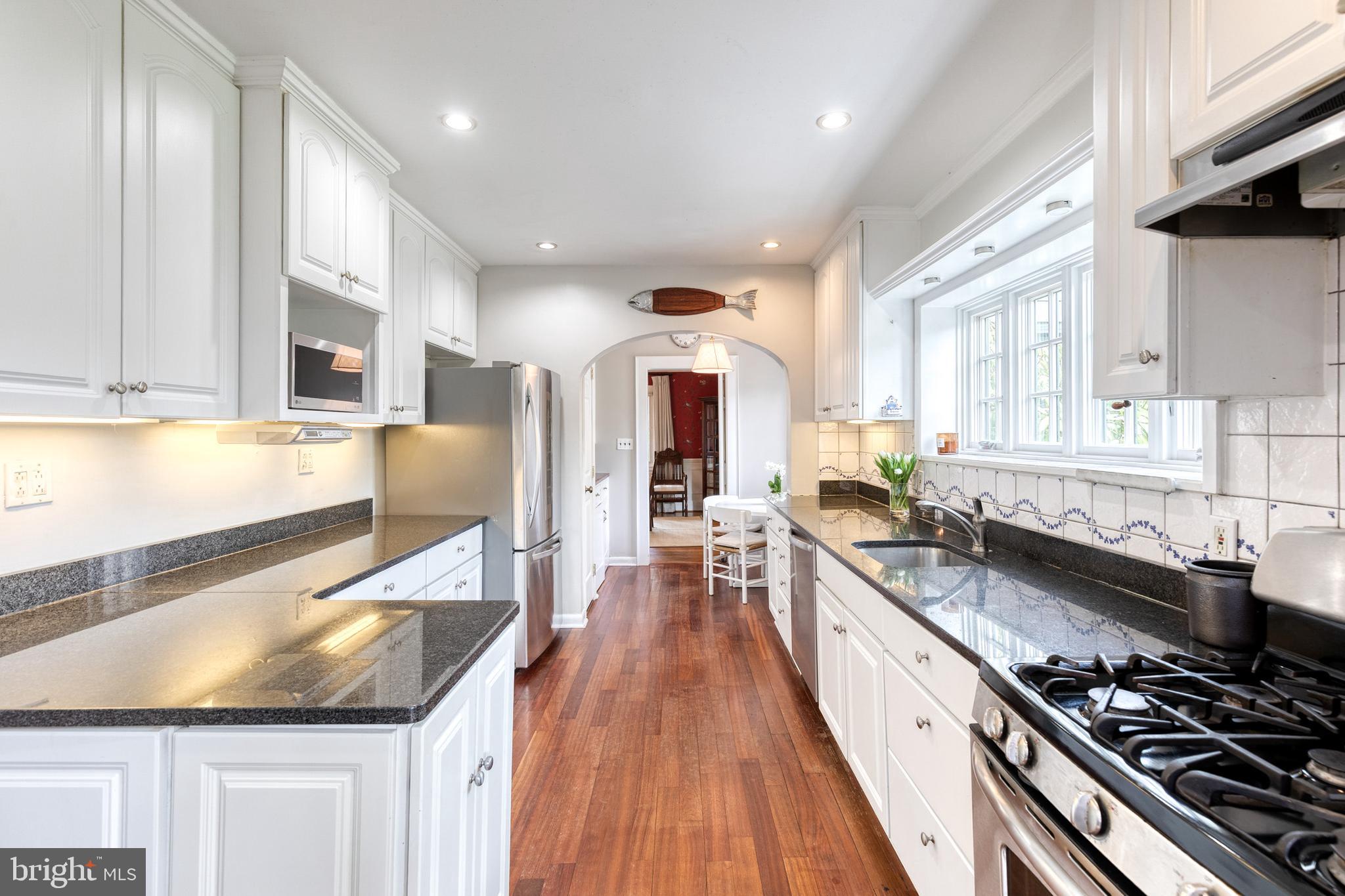 HOMELAND HISTORIC DISTRICT - Residential