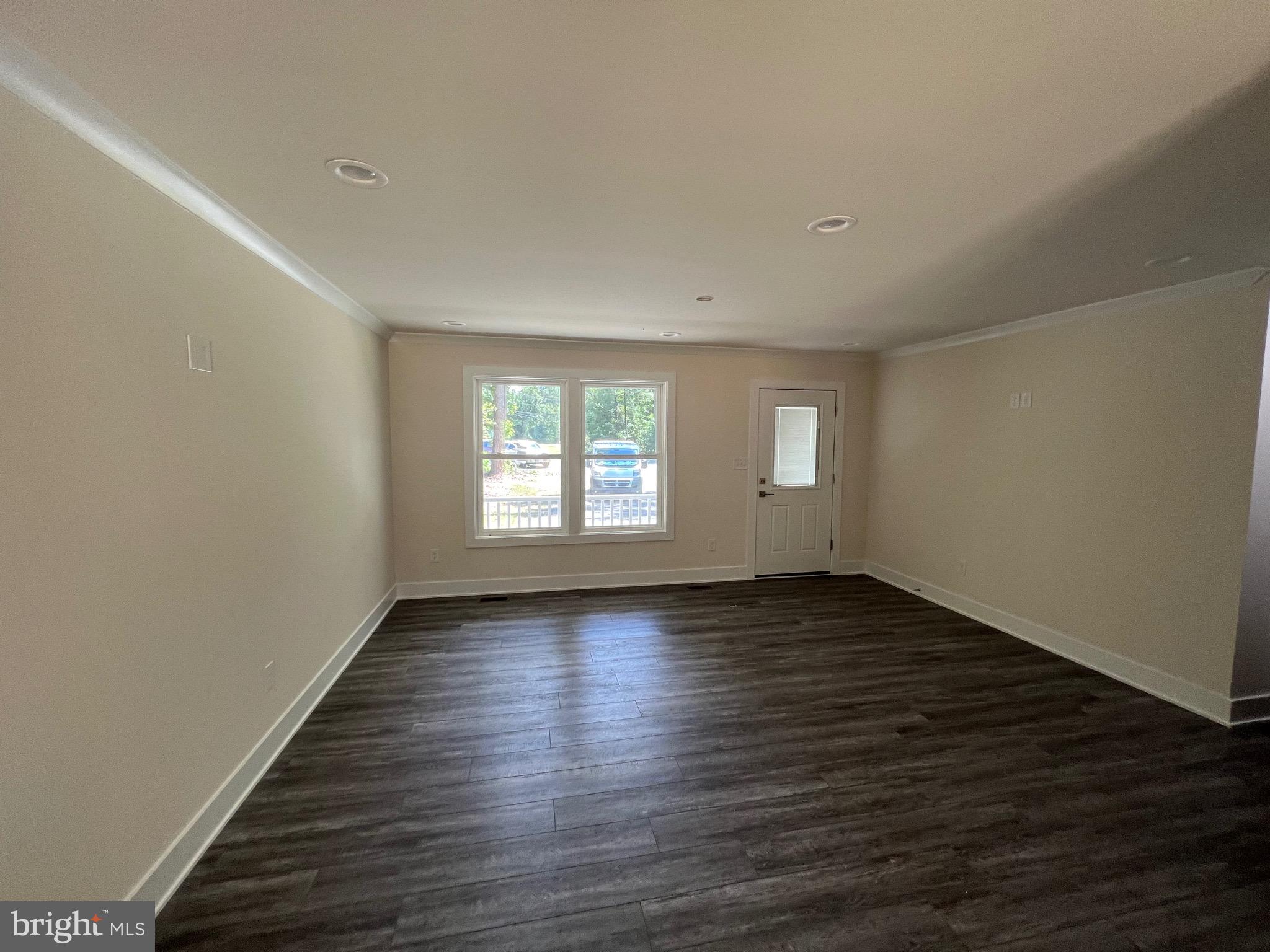 GLEBE HARBOR - Residential