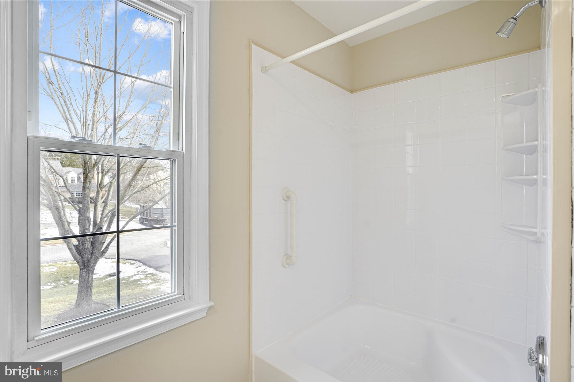 NORBECK ESTATES - Residential