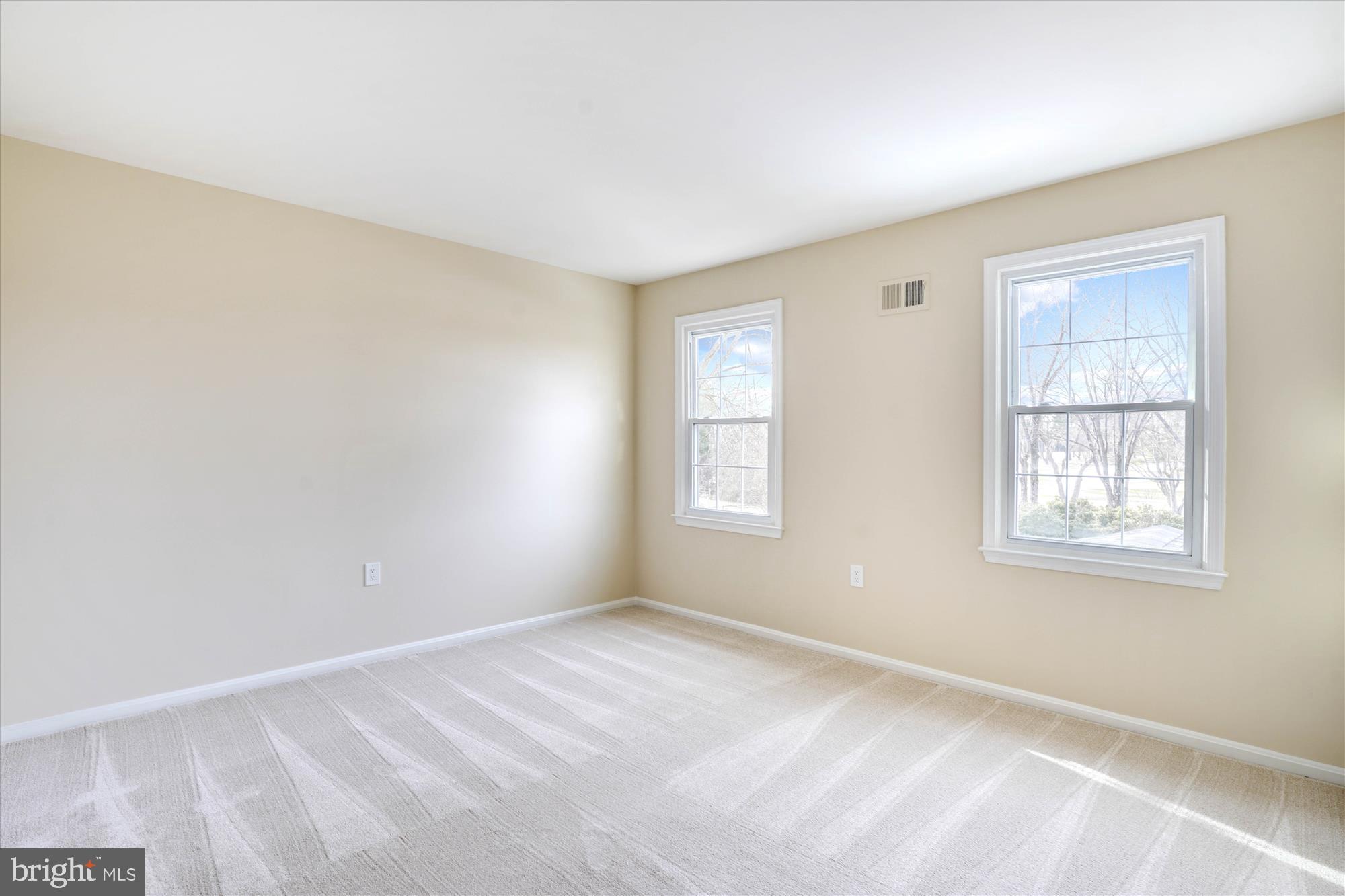 NORBECK ESTATES - Residential