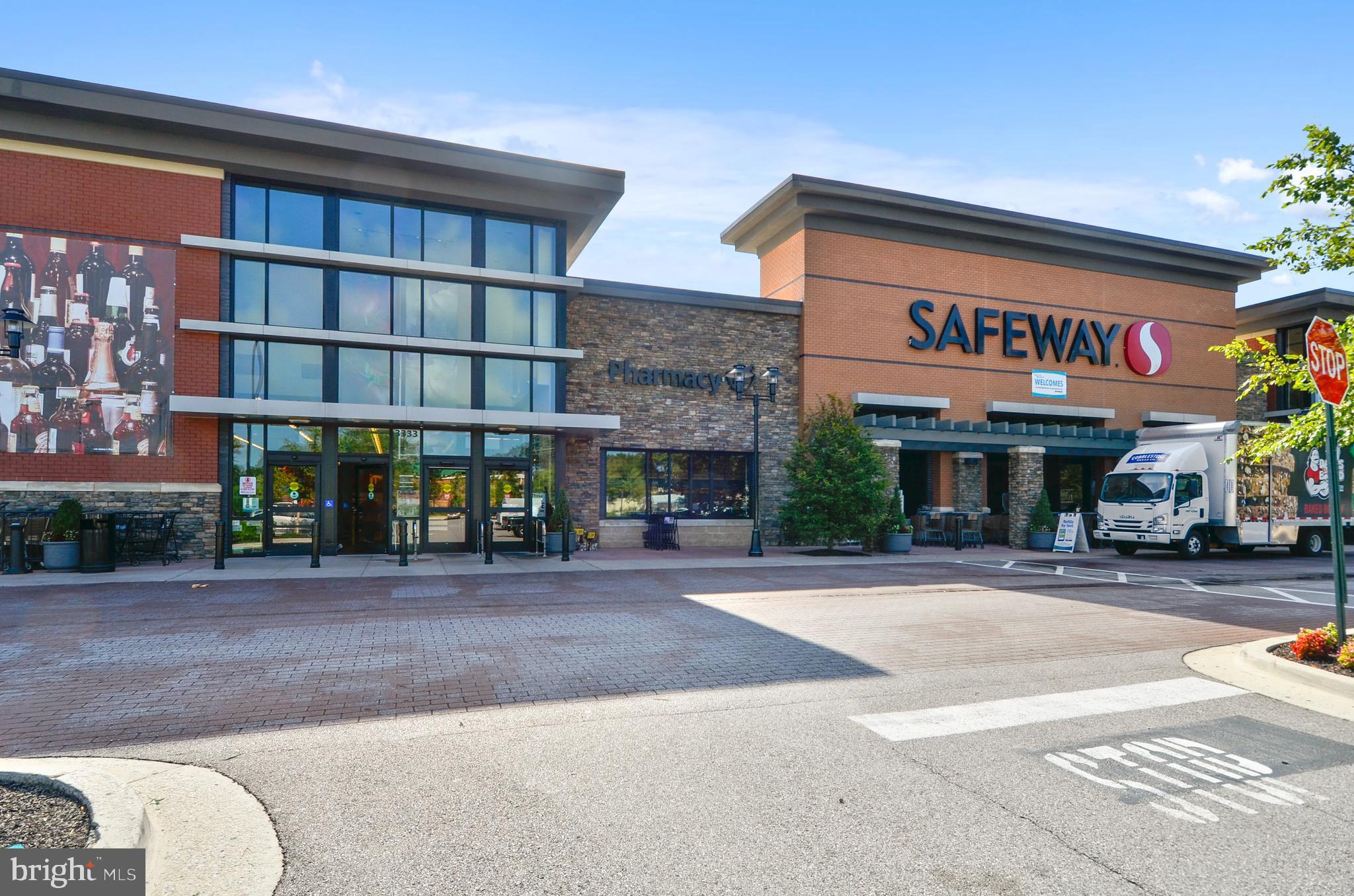 NORBECK ESTATES - Residential