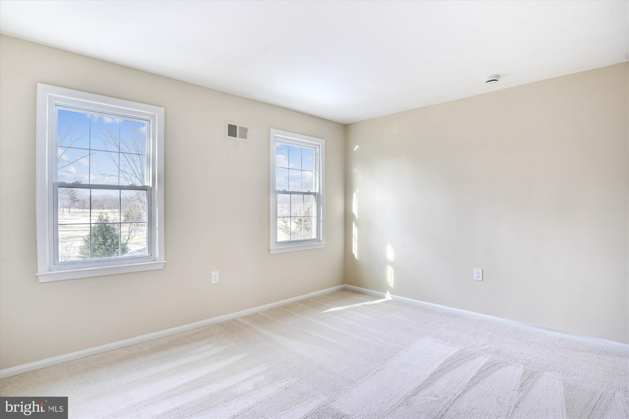 NORBECK ESTATES - Residential