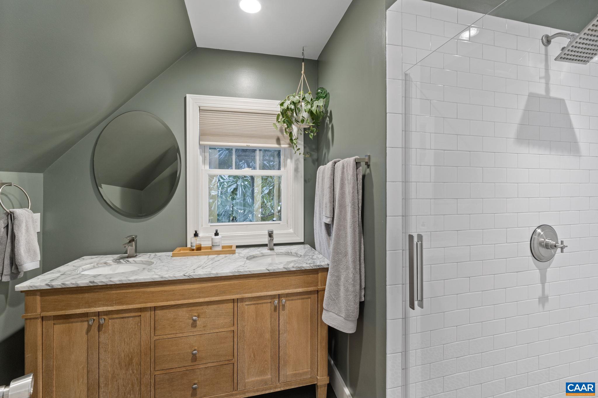 BELMONT - Residential