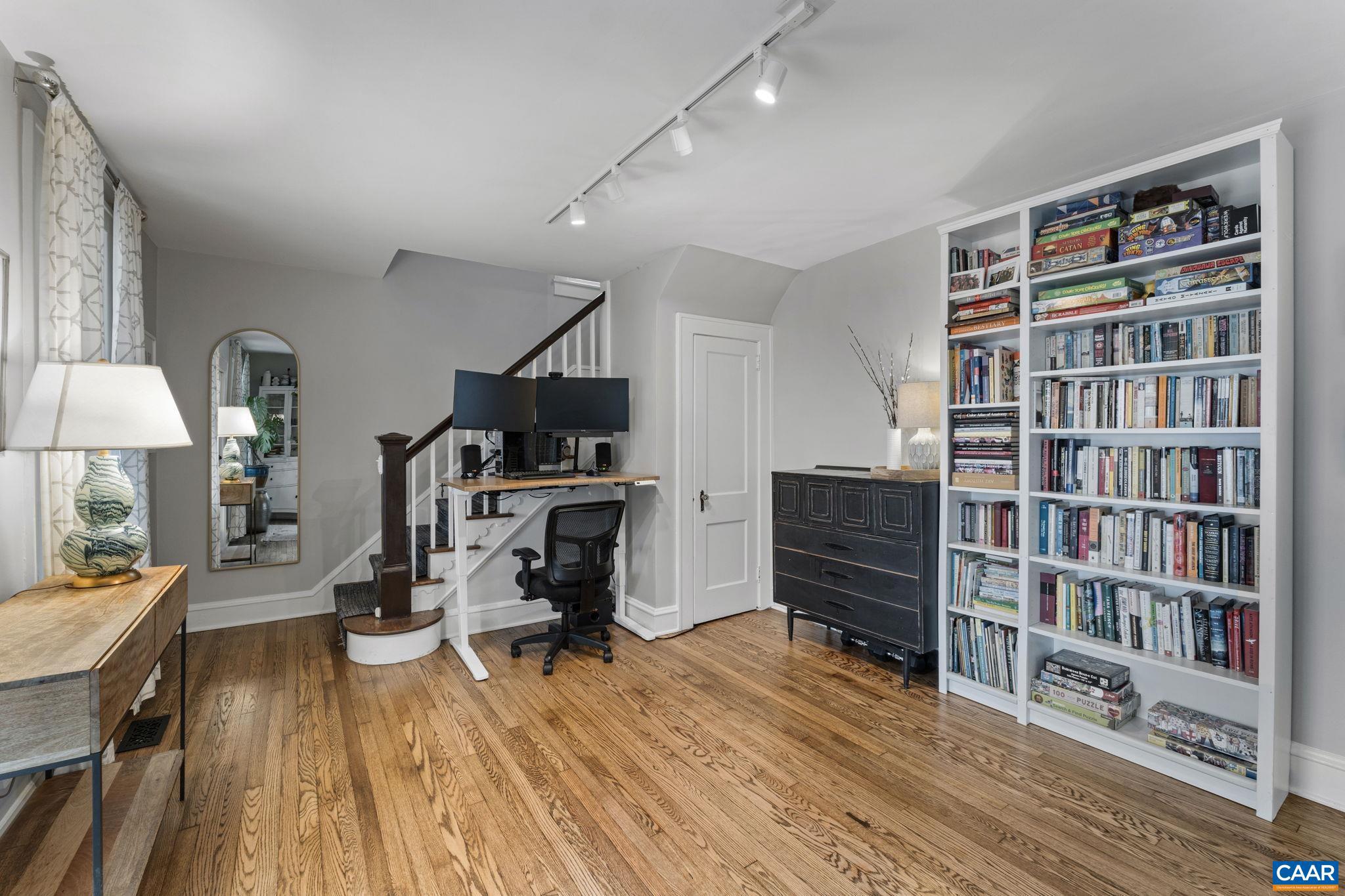 BELMONT - Residential