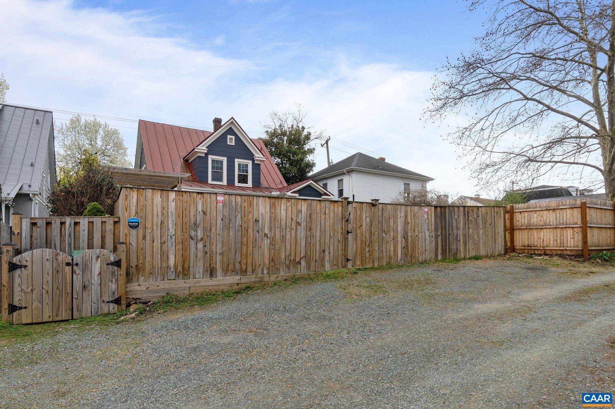 BELMONT - Residential