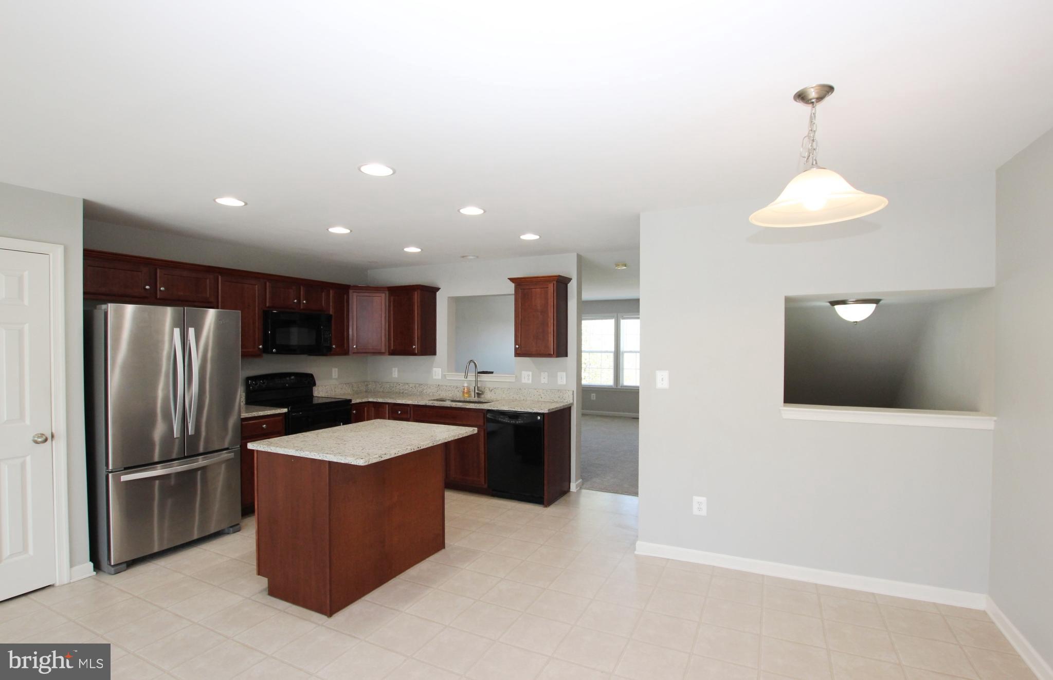 LAKELAND PLACE - Residential