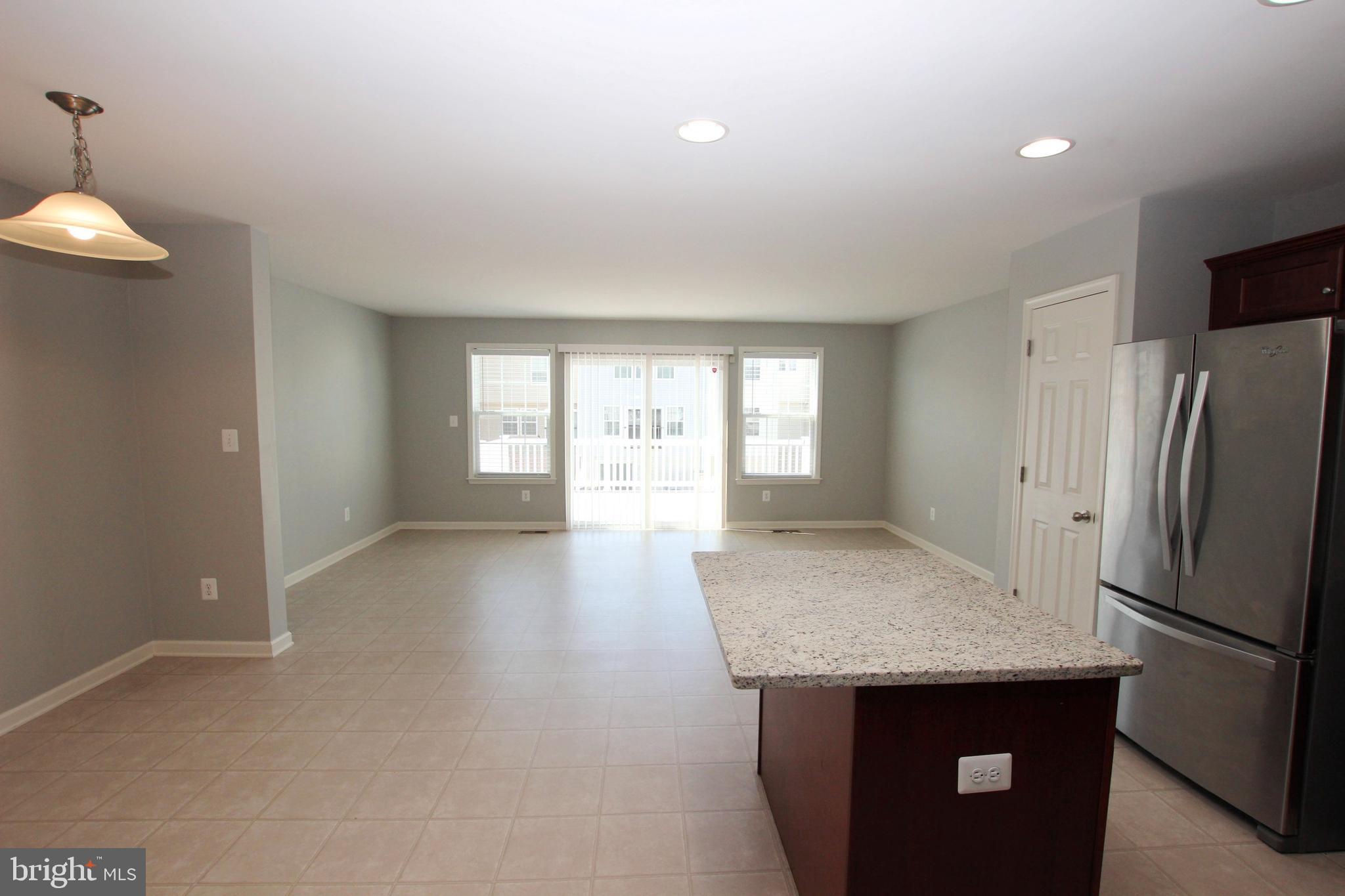 LAKELAND PLACE - Residential