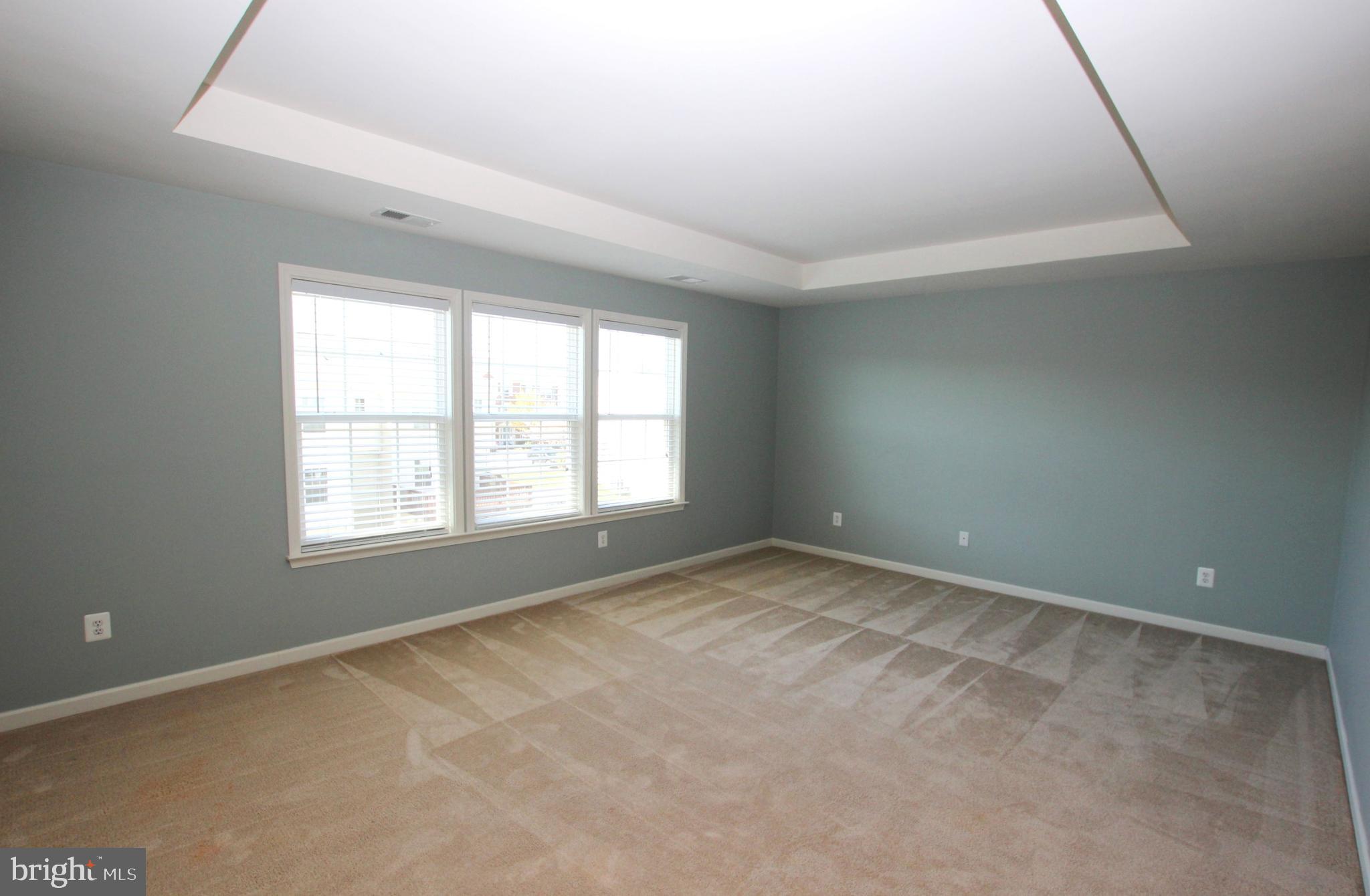 LAKELAND PLACE - Residential