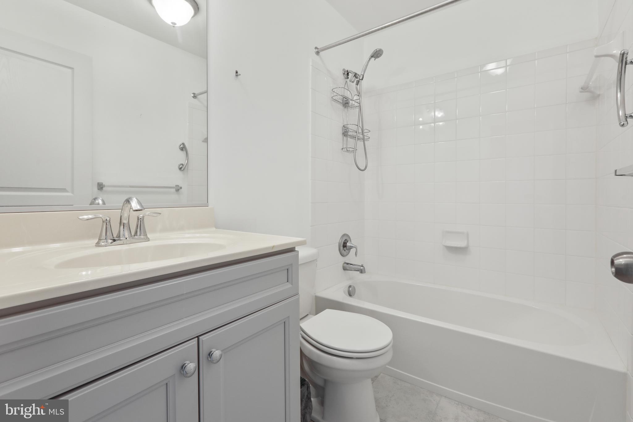 LAKES AT STANSBURY SHORE - Residential