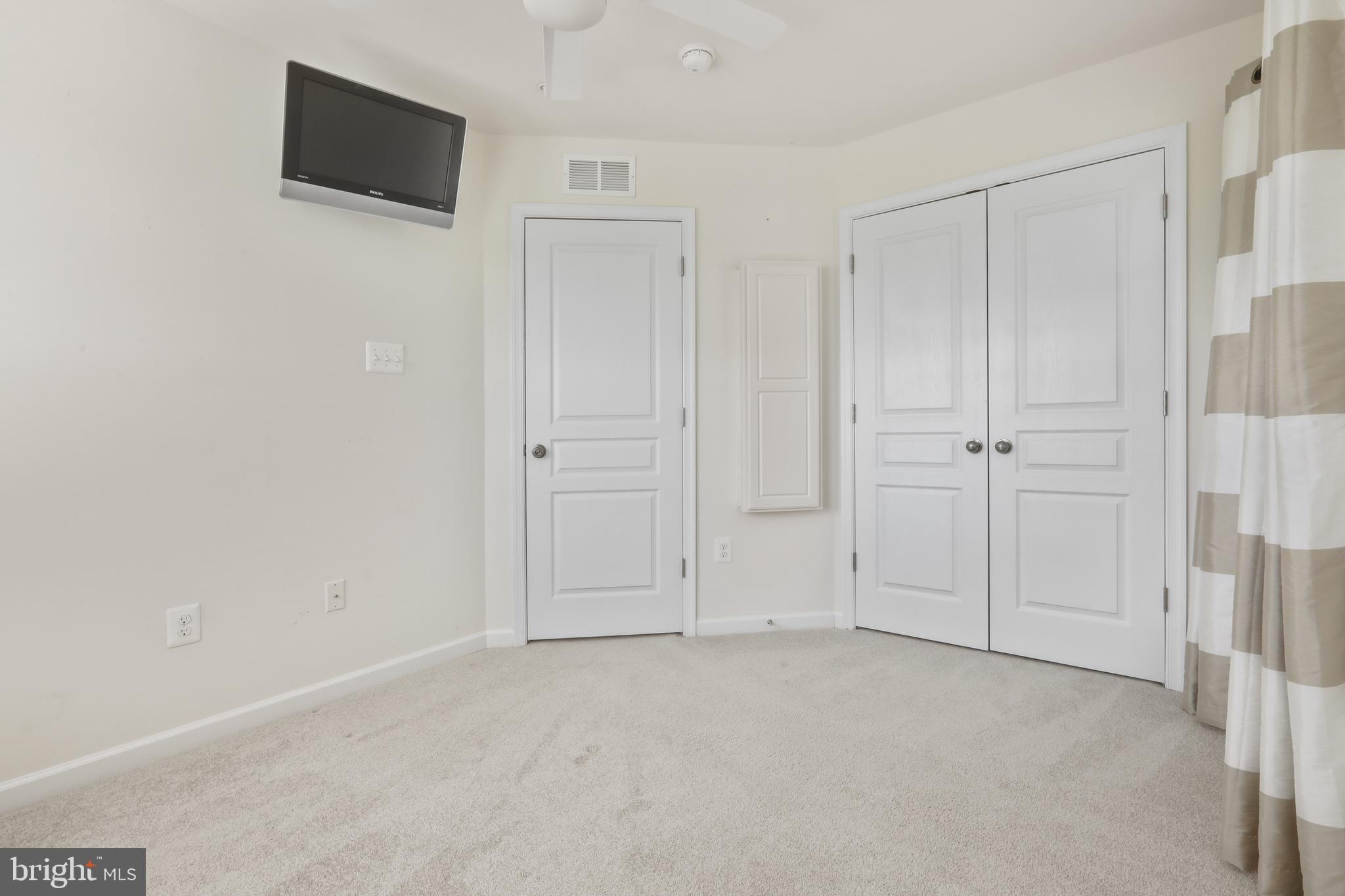 LAKES AT STANSBURY SHORE - Residential