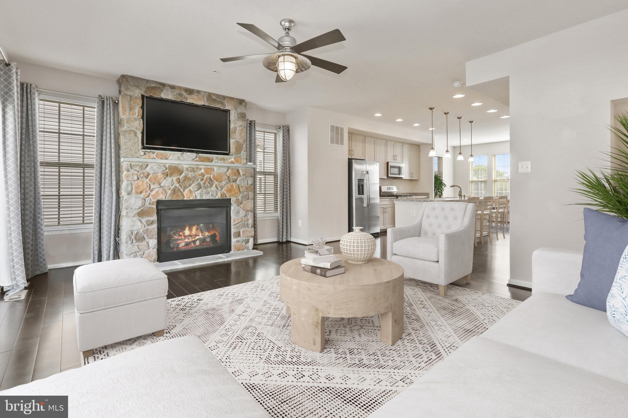 LAKES AT STANSBURY SHORE - Residential