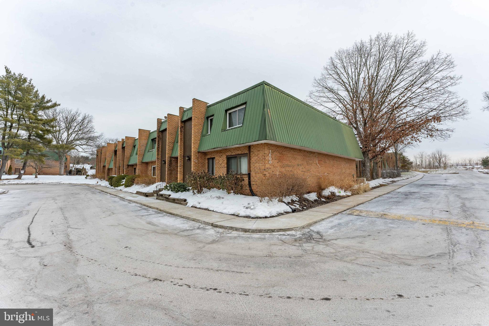 THE MEADOWS - Residential