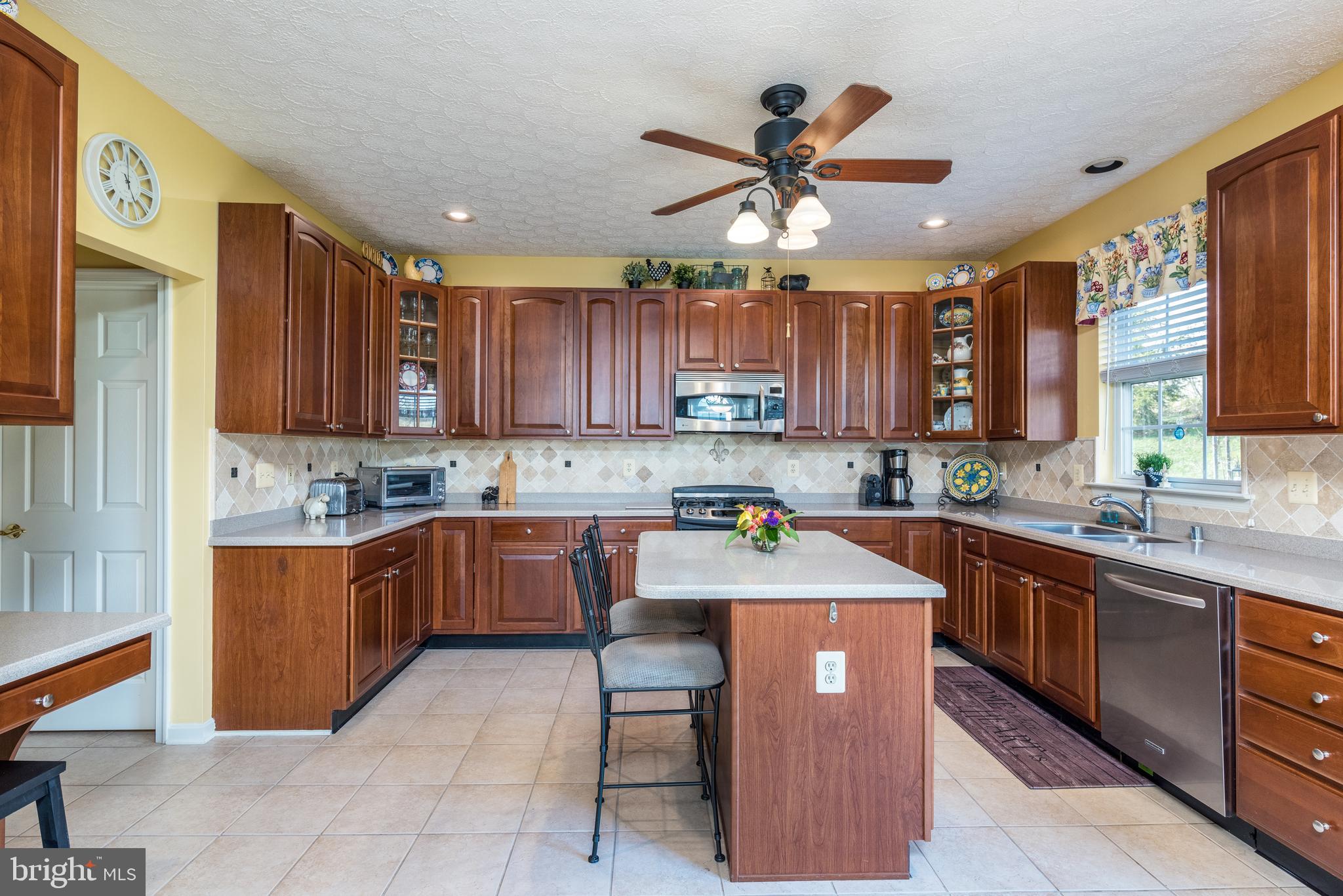 WINTERS MANOR - Residential