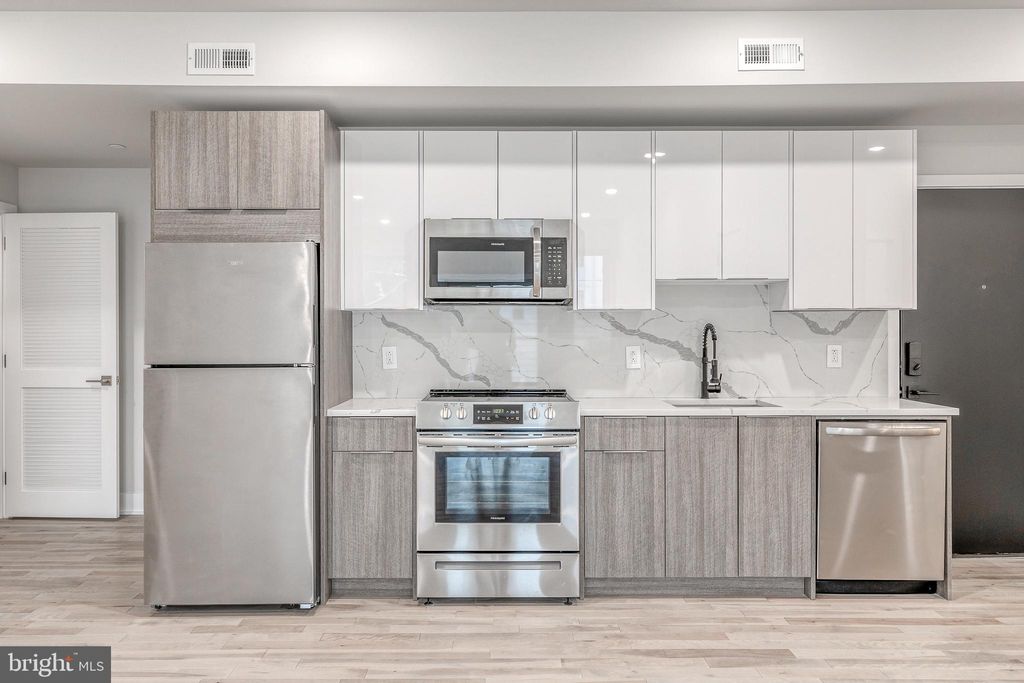 Photo of 1518 N 8th Street #5, PHILADELPHIA, PA 19122 (MLS # PAPH2541852)