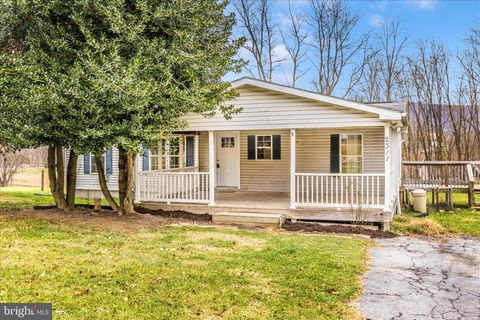 Homes For Sale - 2311 Back Road<br/> SHARPSBURG, MD 21782