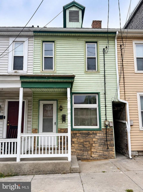 Townhouse For Sale - 47 Walton Street<br/> LEBANON, PA 17042