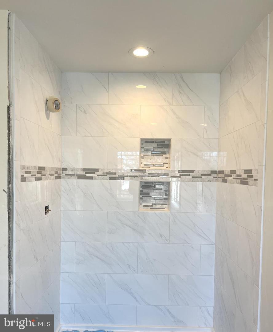 CAPE ST CLAIRE - Residential