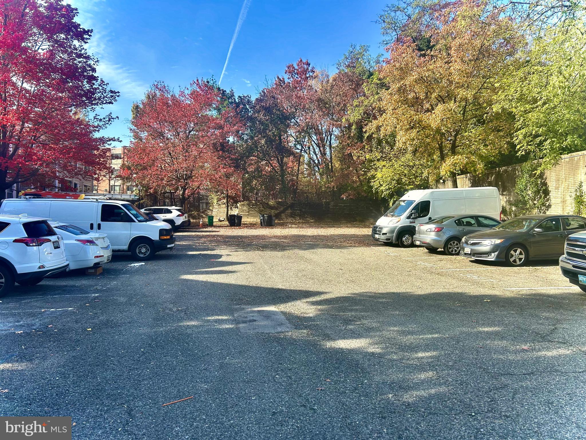 THE OAKS AT SIXTY FIFTH - Residential