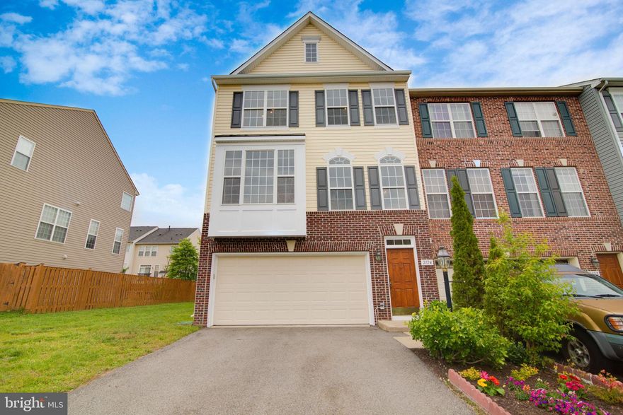WELCOME HOME TO 2124 CALLA0 COURT!! Large 4 bedroom, 3 1/2 bath end-unit townhome with two car garage. Fully finished walkout basement with a bedroom, full bathroom, and recreation room--plenty of light and easy access to the back yard. Main level has beautiful hardwood floors, bay window, upgraded trim, and a cozy gas fireplace. Upstairs includes three bedrooms, two full baths, and the very convenient laundry room. The very spacious owner's bedroom has two walk-in closets and a large attached bathroom with soaking tub and double vanities. Very well maintained and gently used home. Convenient to everything--I95, commuter options, and shopping like Stonebridge at Potomac Center and Potomac Mills. A MUST SEE--DONT MISS OUT!!