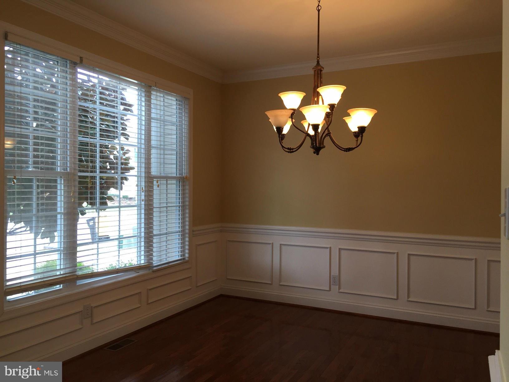 ESTATES AT SINGLETREE - Residential Lease