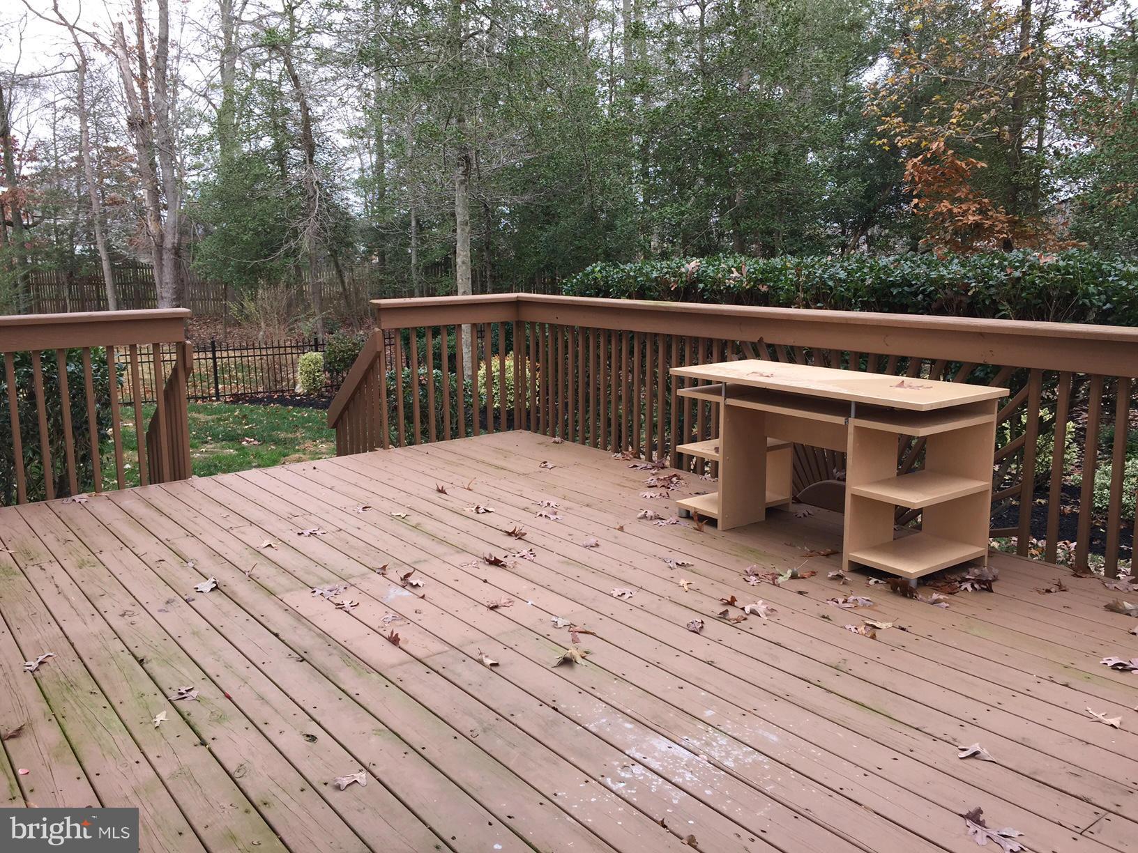 ESTATES AT SINGLETREE - Residential Lease