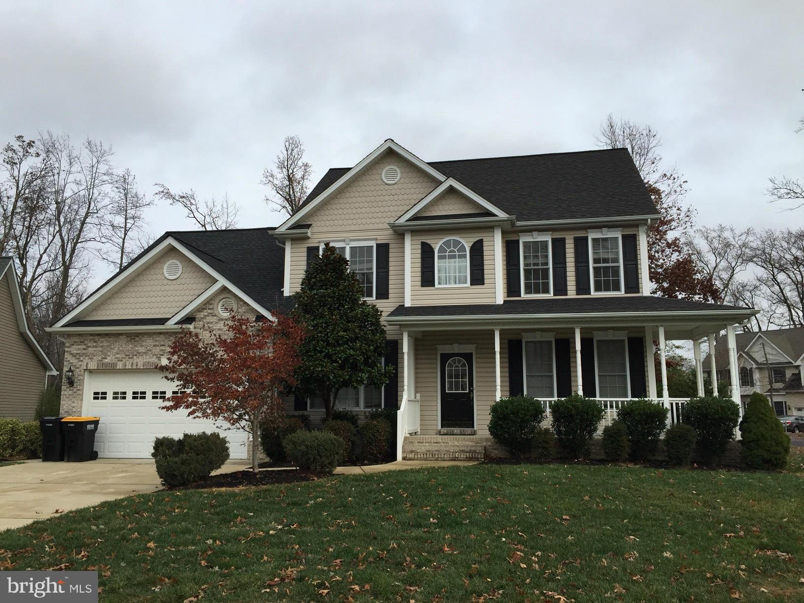 ESTATES AT SINGLETREE - Residential Lease