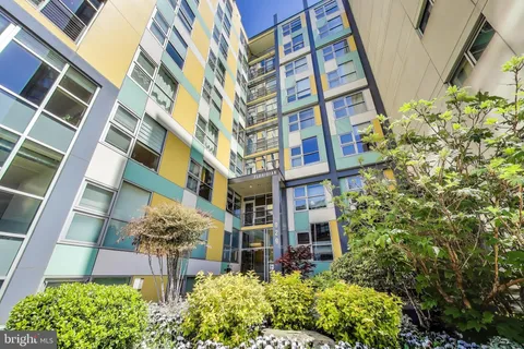 MLS: DCDC2196088