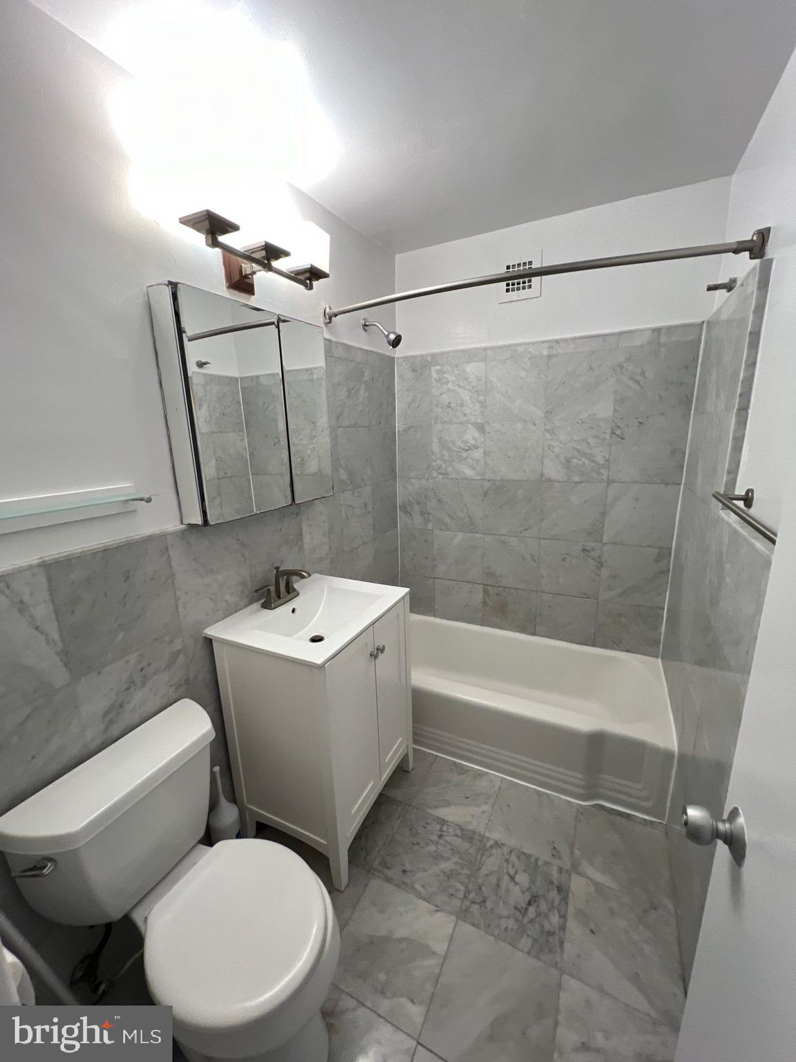 CARDINAL HOUSE - Residential Lease