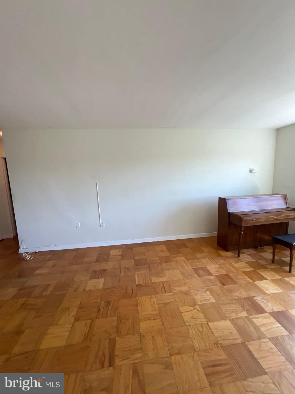 CARDINAL HOUSE - Residential Lease