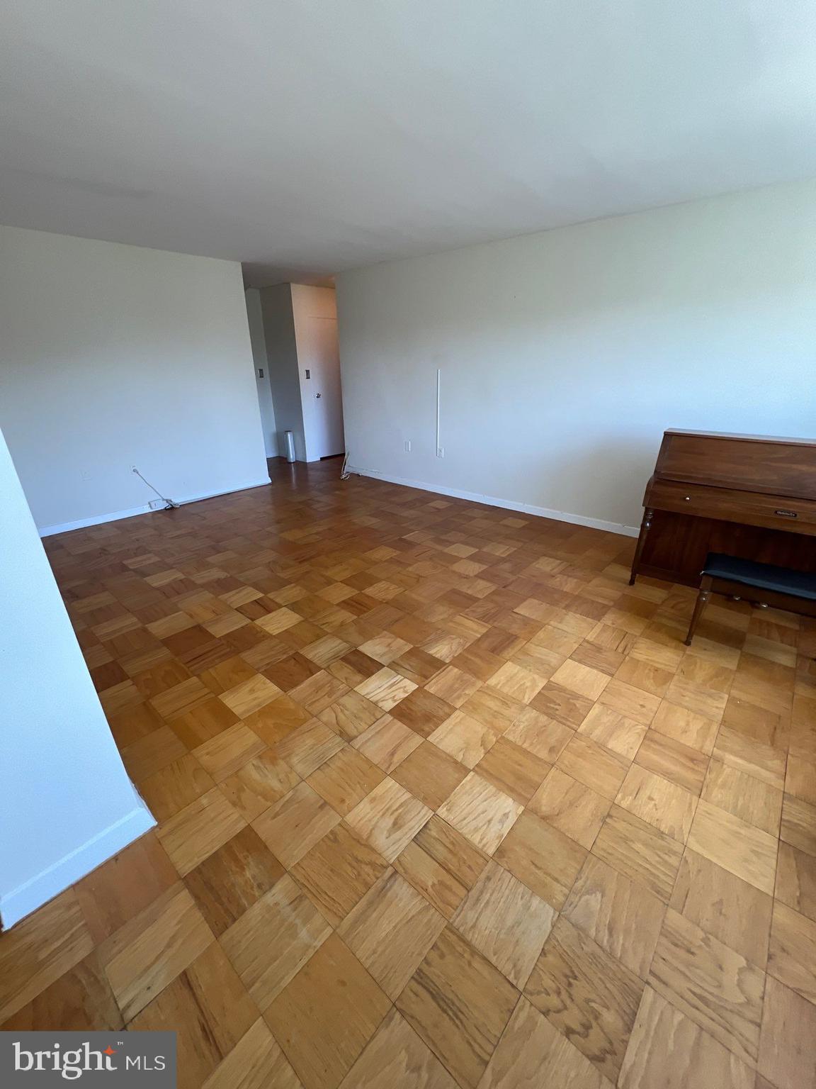 CARDINAL HOUSE - Residential Lease