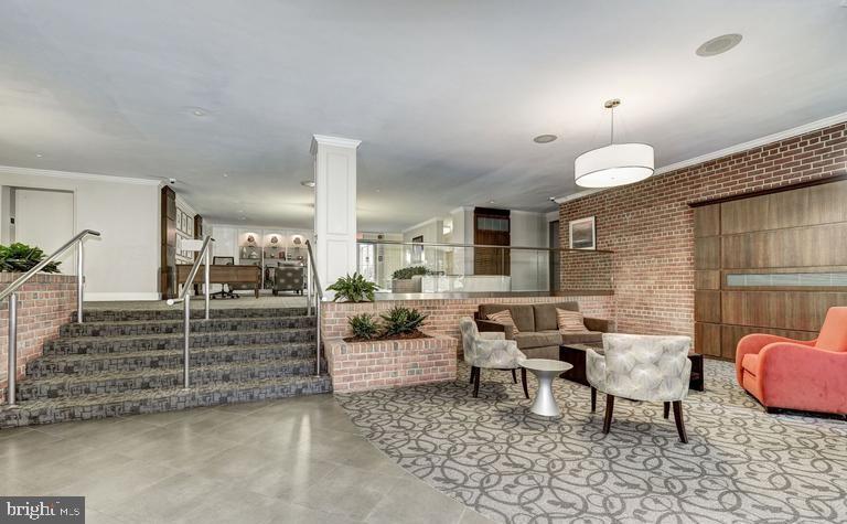 CARDINAL HOUSE - Residential Lease