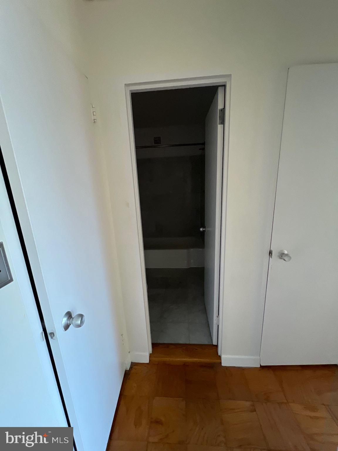 CARDINAL HOUSE - Residential Lease