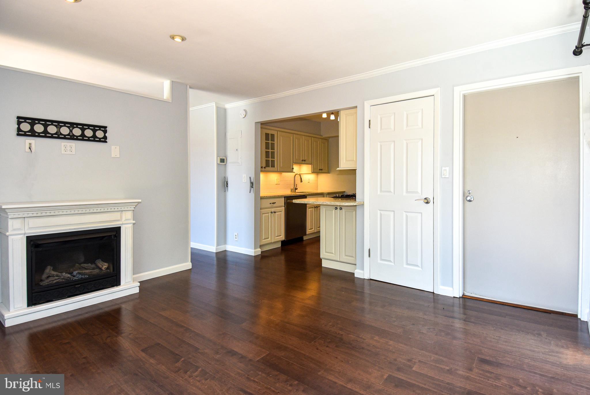 MARINERS COVE - Residential Lease