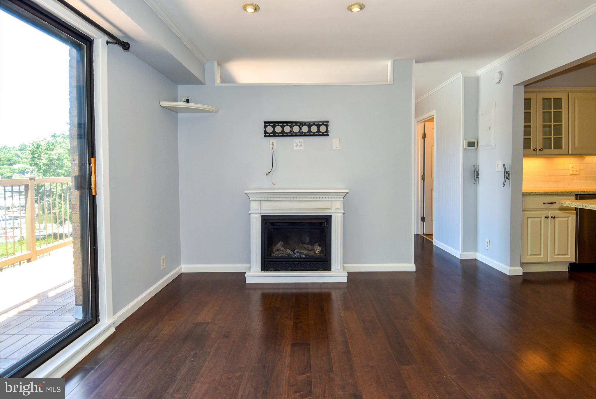 MARINERS COVE - Residential Lease