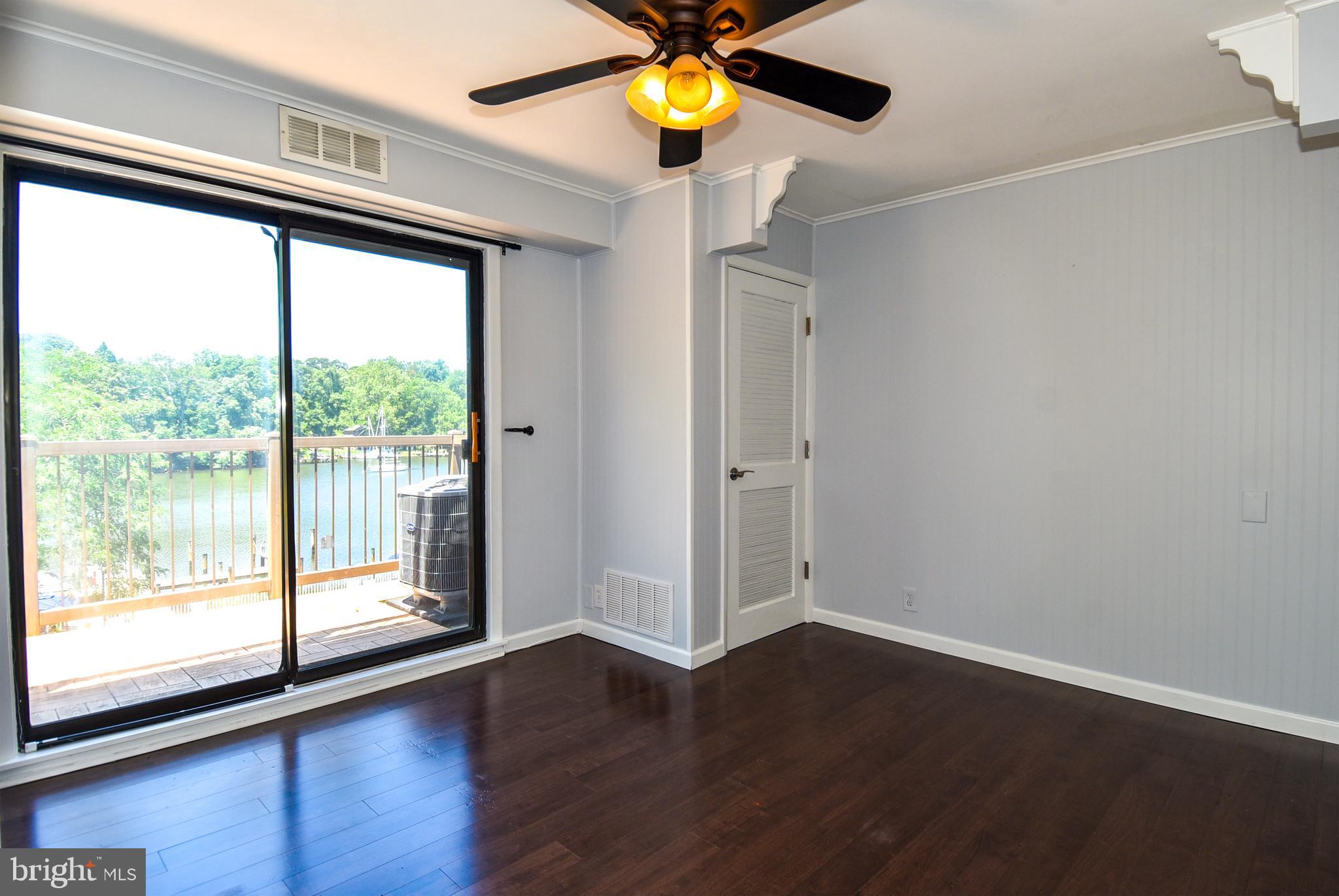 MARINERS COVE - Residential Lease