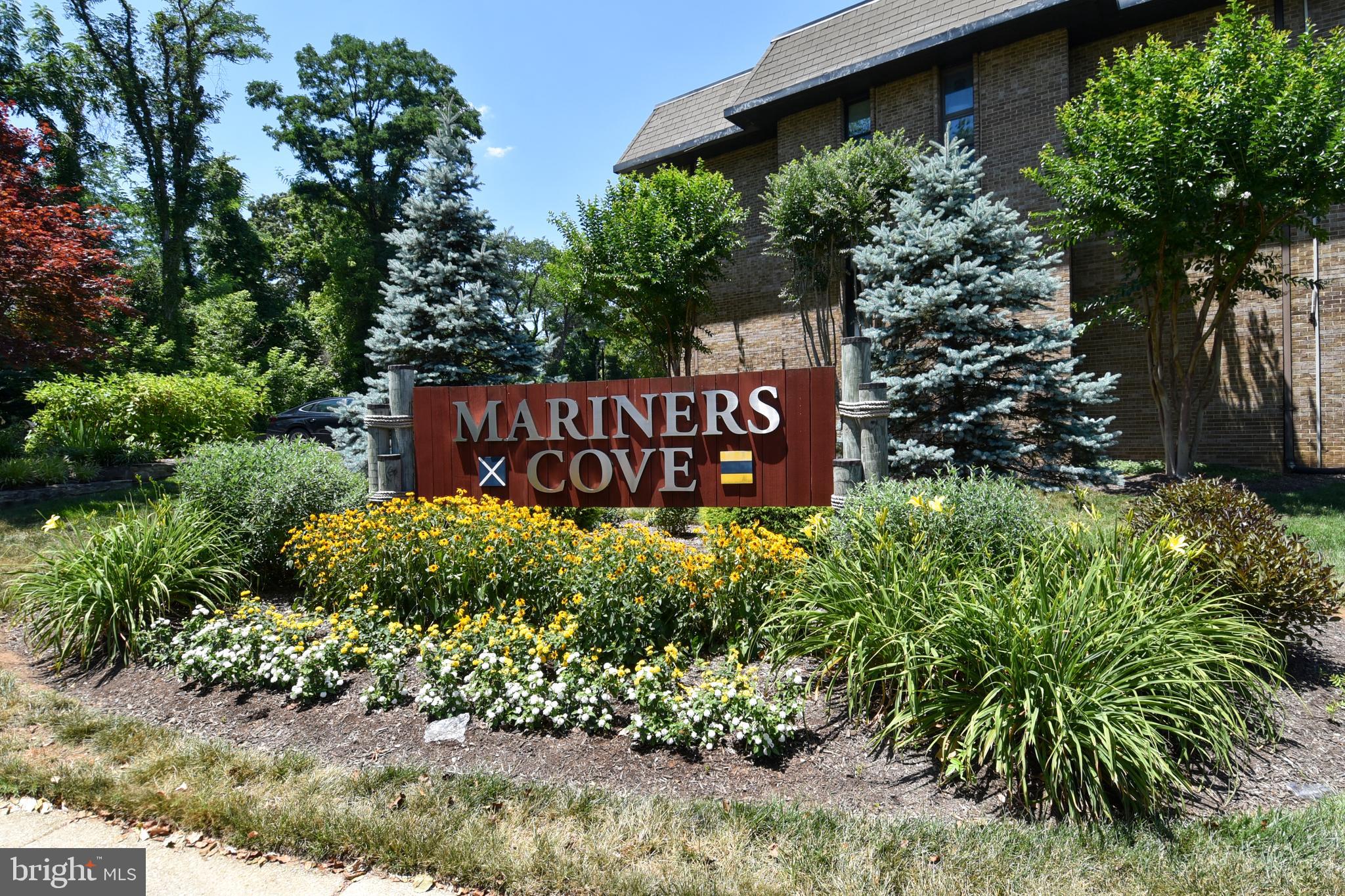 MARINERS COVE - Residential Lease