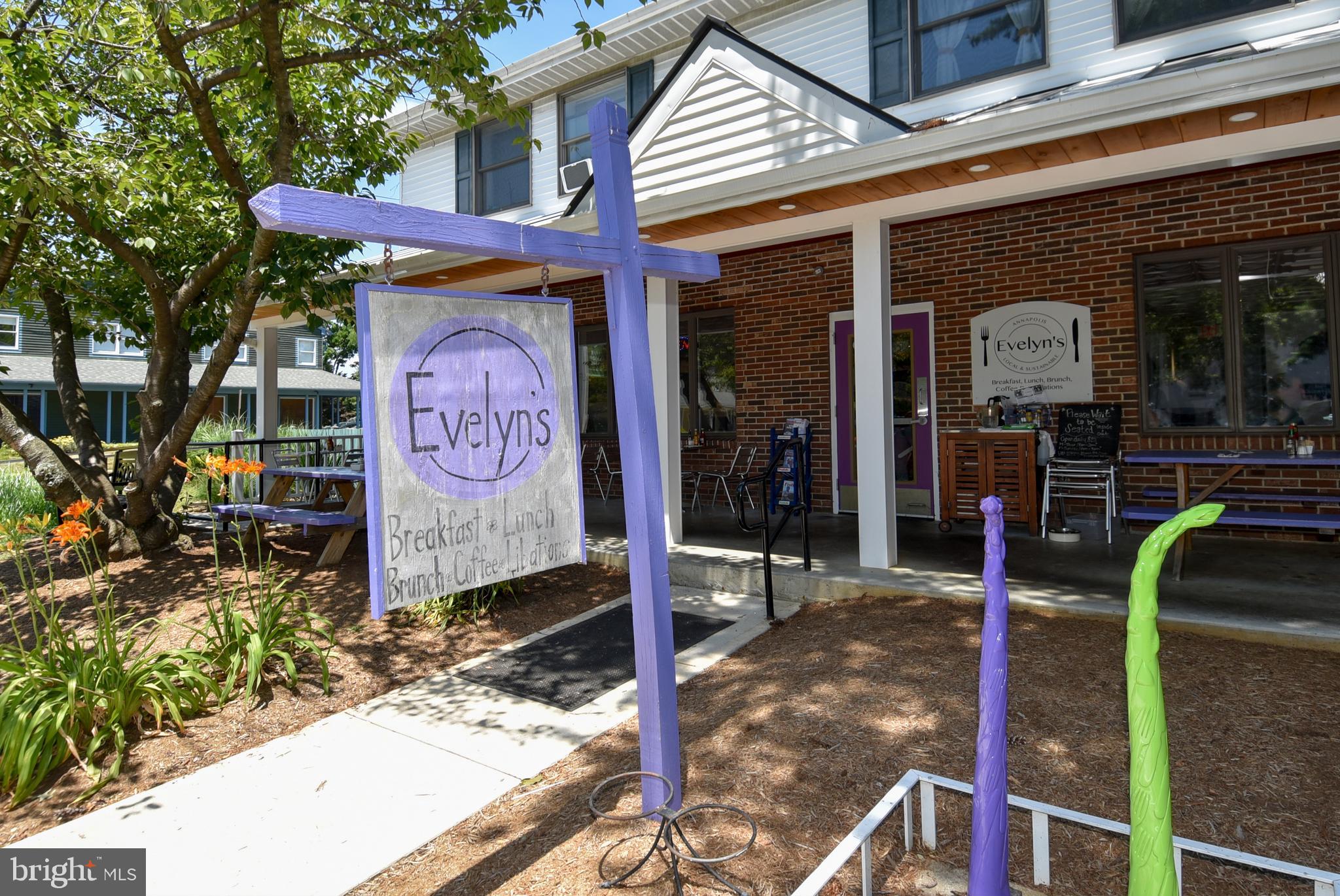 MARINERS COVE - Residential Lease