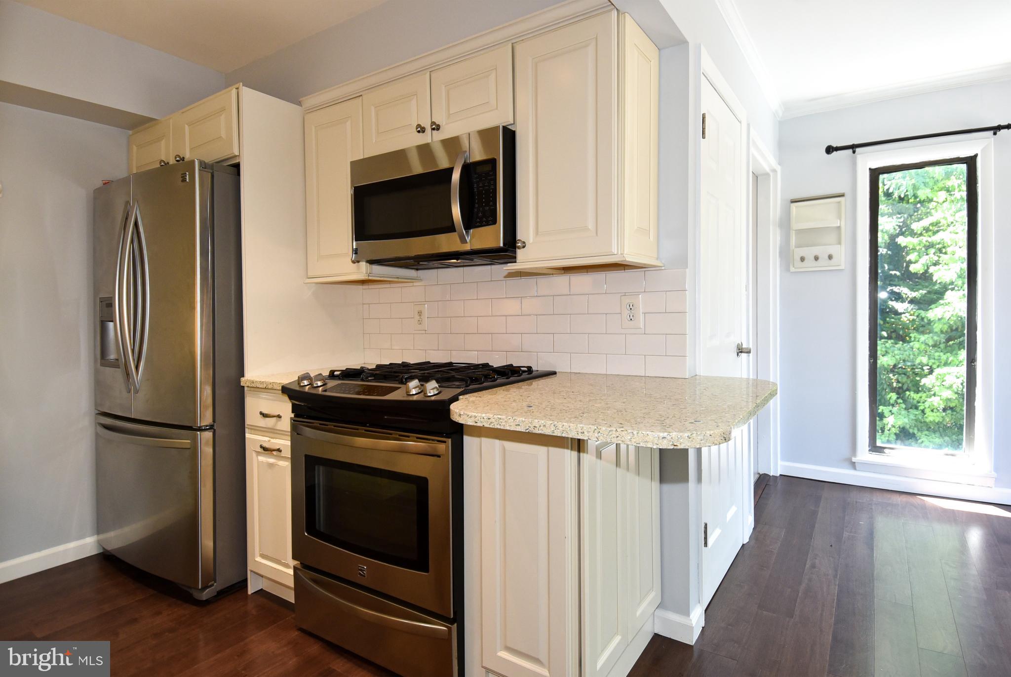 MARINERS COVE - Residential Lease