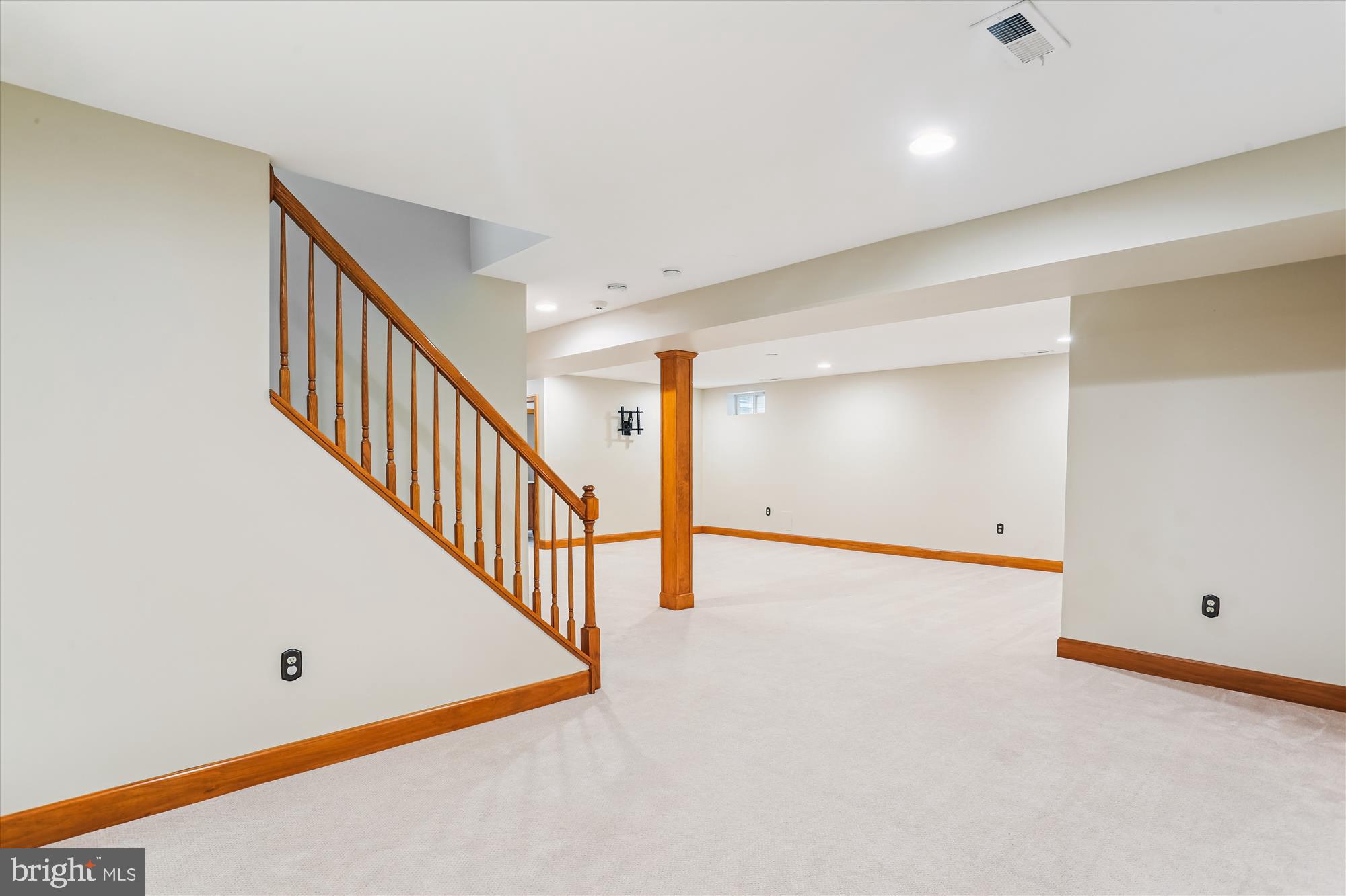 LAKELANDS - Residential