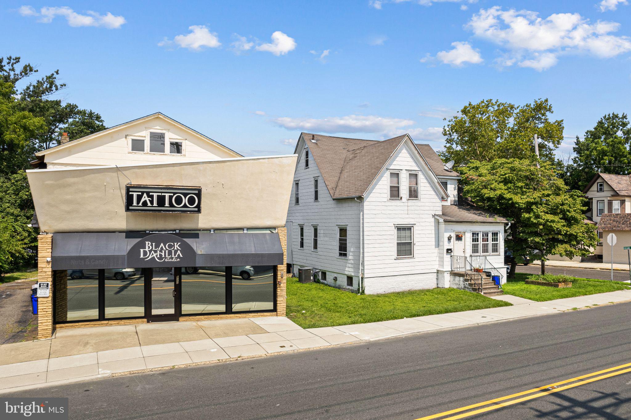 923 N BROAD STREET