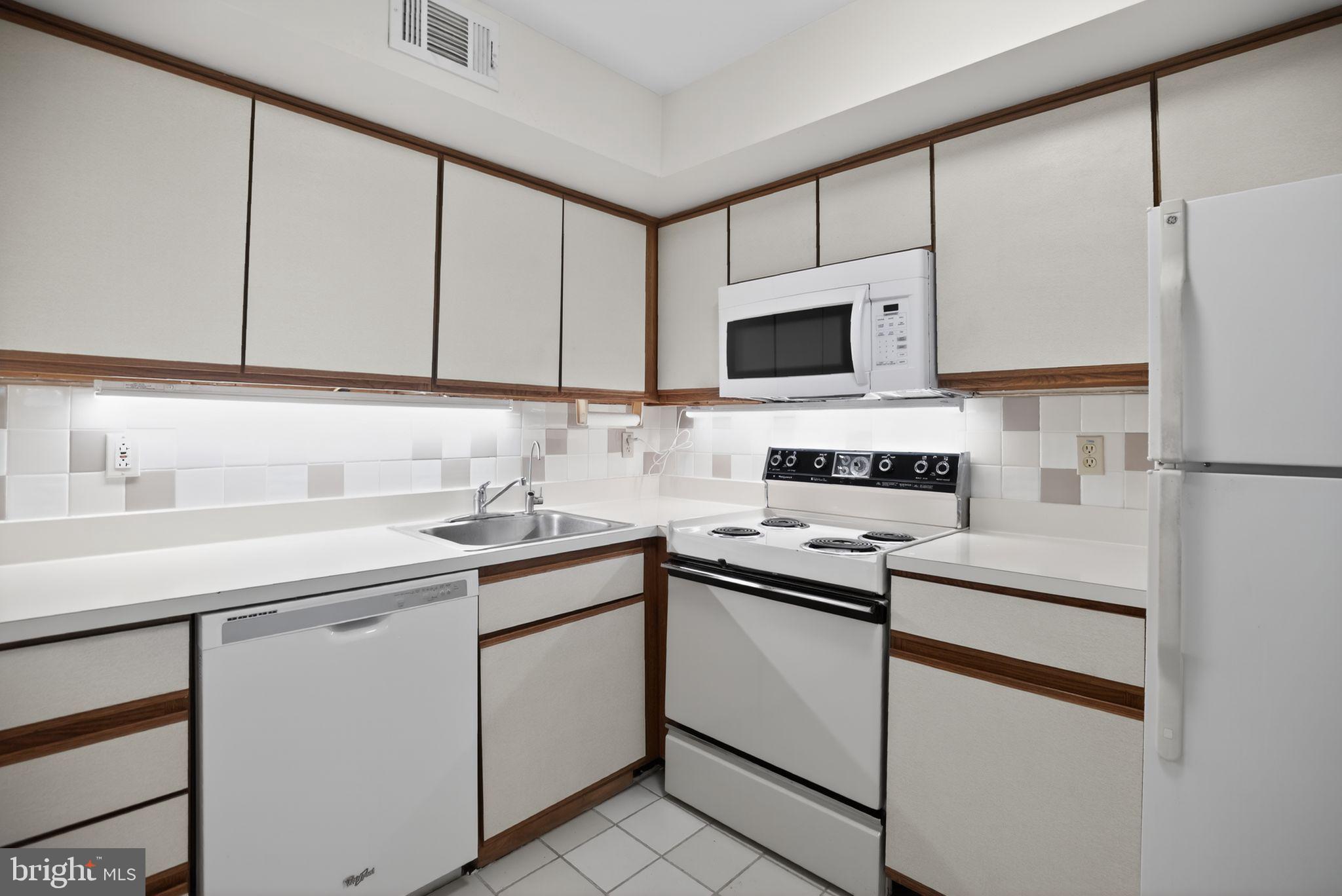 BUTLER PARK CONDO - Residential